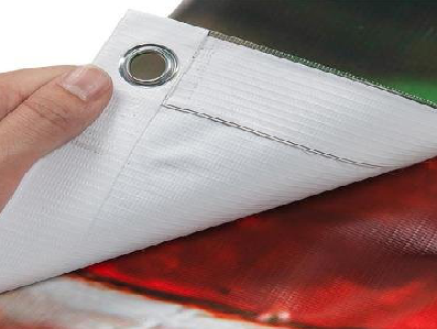 谷城喷绘和刀刮布的工艺区别。